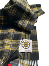 Cargar imagen en el visor de la galería, Official NHL-Licenced 100% Lambswool Tartan Scarf (29 Teams)
