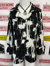 Cargar imagen en el visor de la galería, B&amp;W Brush Stoke Funky Jacket (Size S)
