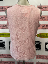 Load image into Gallery viewer, TanJay Pink Tiered Lace Tank (Size S)

