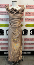Cargar imagen en el visor de la galería, Xscape Glitter Ruffle Gown (Size 10)
