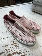Load image into Gallery viewer, Steve Madden Pink Woven Adly Shoes (Size 9.5)
