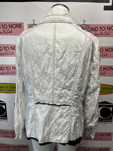 Cargar imagen en el visor de la galería, Conrad C White Denim-Like Ruffle Trim Jacket (Size 16)
