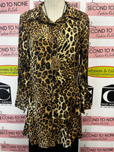 Load image into Gallery viewer, Leopard-Print Tunic Blouse
