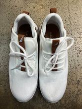Load image into Gallery viewer, Nautica Fitness &amp; Training Shoes (Size 8)
