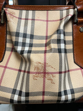 Charger l'image dans la galerie, Authentic Burberry Haymarket Check Satchel Bag
