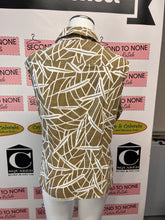 Cargar imagen en el visor de la galería, 100% Linen Sleeveless Tie-Front Top (Size XL)
