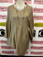 Load image into Gallery viewer, 100% Cashmere Ponchos (One Size)(10 Colour Options)
