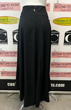 Load image into Gallery viewer, Halara High-Low Skirt (Size L)
