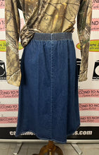 Load image into Gallery viewer, Vintage Denim Skirt (Size 12)
