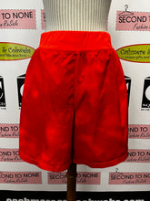 Load image into Gallery viewer, Under Armour Fitted Shorts (Size XXL)
