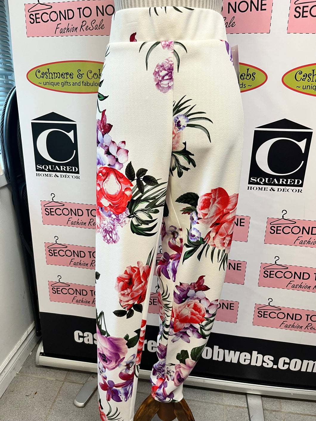 White Floral Pants (Size 16)