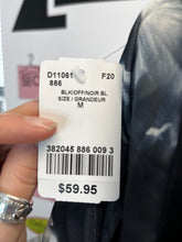 Load image into Gallery viewer, NWT Le Chateau Floral Top (Size M)
