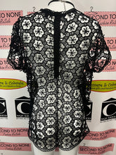 Charger l'image dans la galerie, Black Open Crochet Lace Shirt (Size L)

