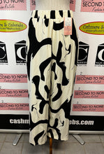 Charger l'image dans la galerie, B&amp;W Abstract Print Outfit Set (Size XL)
