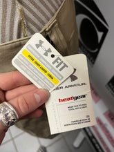 Load image into Gallery viewer, NWT Under Armour Khaki Shorts (Size 10)
