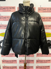Load image into Gallery viewer, Faux Leather Cropped Puffer Coat (Size XL)
