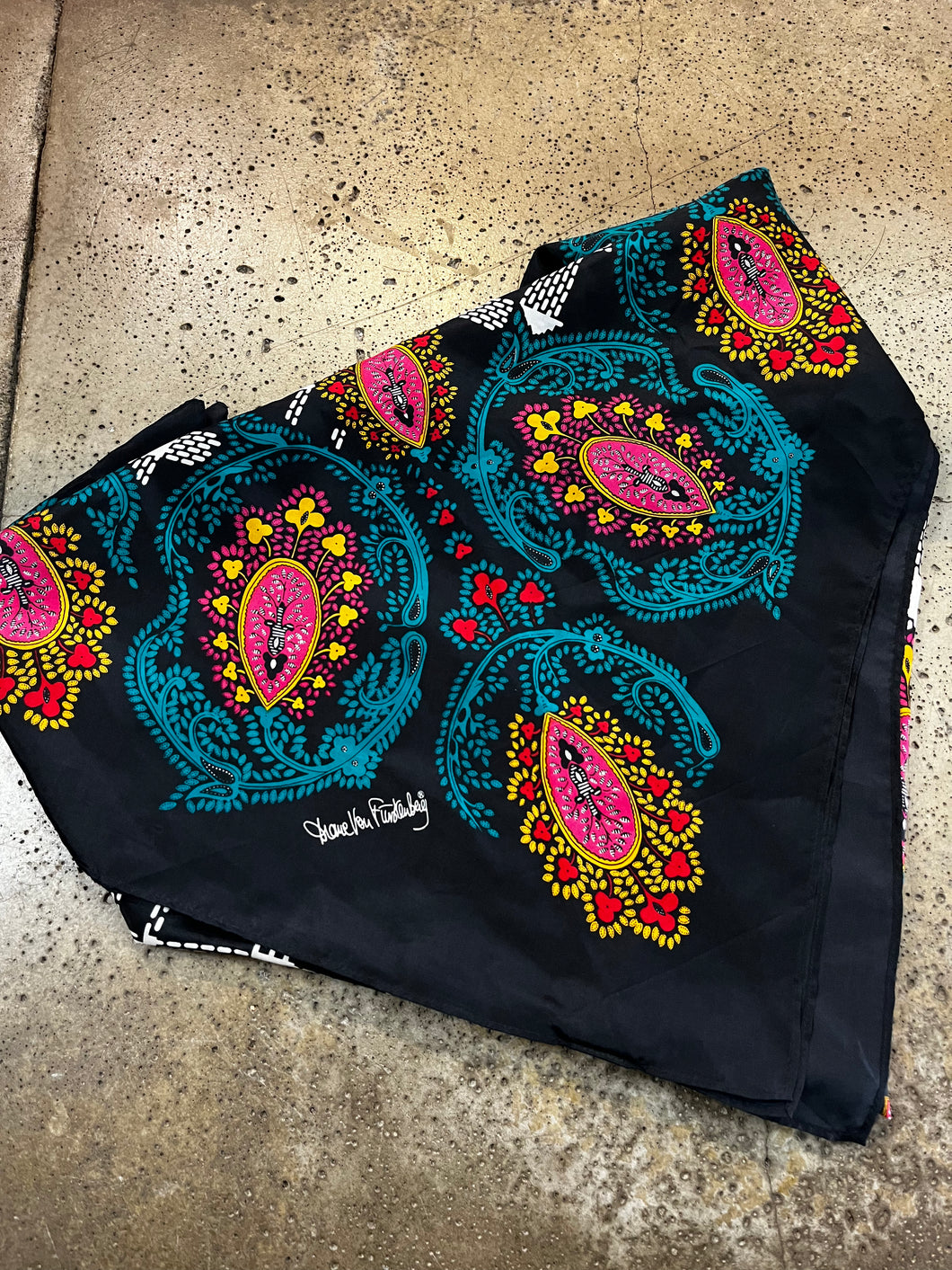Diane Von Furstenberg 100% Silk Scarf