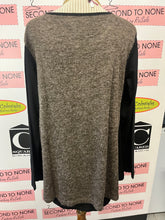 Load image into Gallery viewer, Brown &amp; Black Fooler Top (Size XL)
