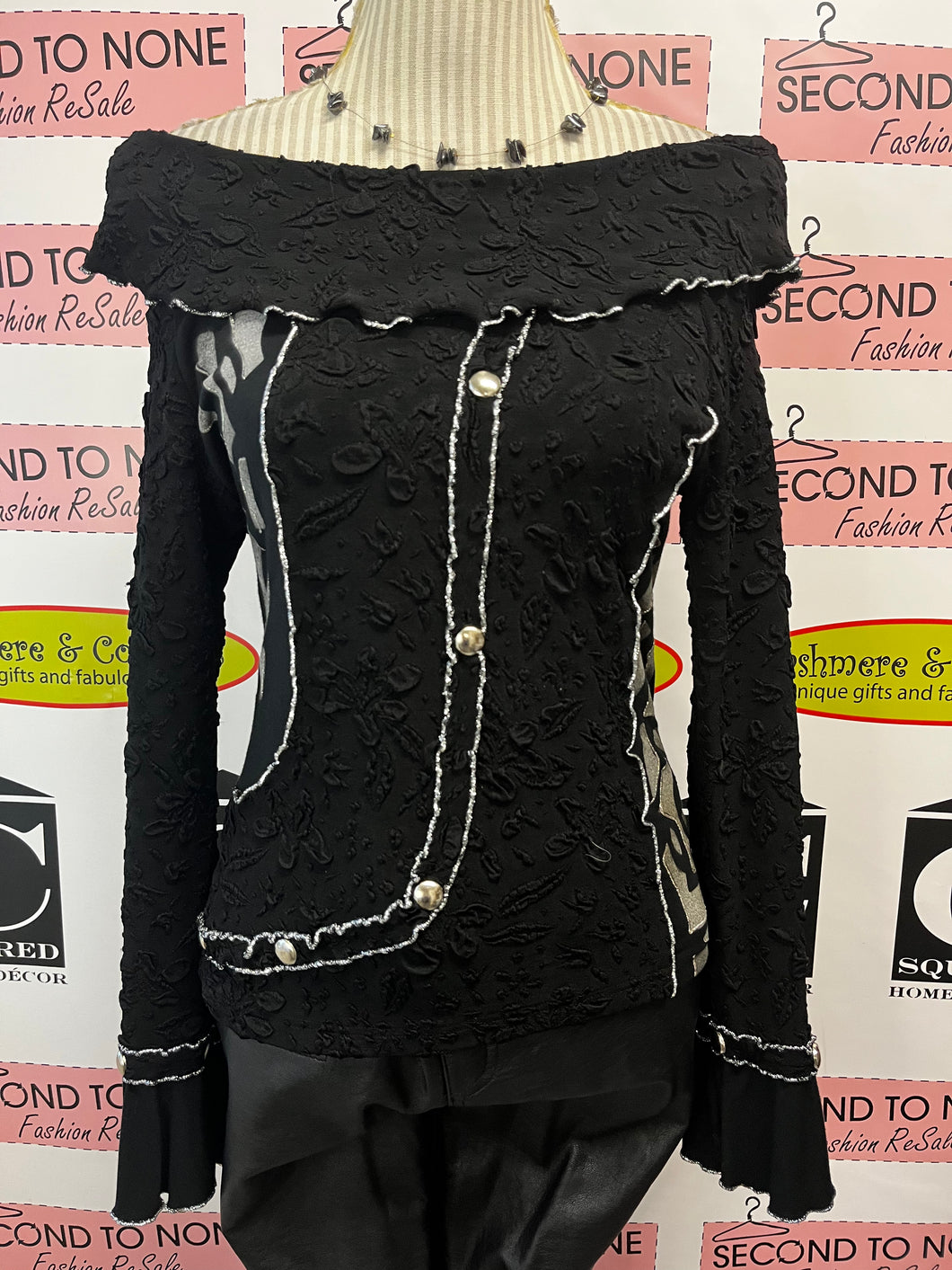 Tricotto Off The Shoulder Top (Size S)