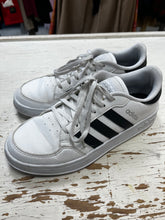 Load image into Gallery viewer, Adidas Breaknet Sneakers (Size 7 1/2)
