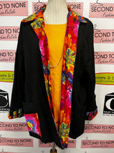 Cargar imagen en el visor de la galería, Floral Accent Black Blazer (Size L)
