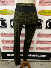 Load image into Gallery viewer, Lululemon Camouflage Leggings (Size 4)
