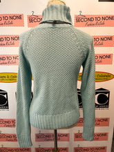 Cargar imagen en el visor de la galería, Nevada Knit Turtleneck (Size M)
