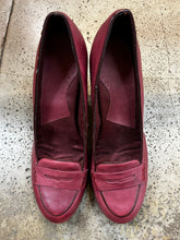 Load image into Gallery viewer, G.H.Bass &amp; Co Heeled Kaylin Loafers (Size 10)
