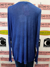 Cargar imagen en el visor de la galería, NWT Made in Italy Draped Front Top (Size S)
