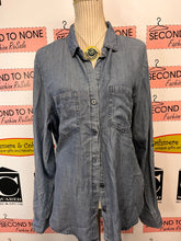 Cargar imagen en el visor de la galería, Velvet Heart Denim Shirt (Size L)
