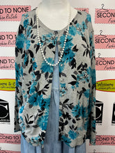Cargar imagen en el visor de la galería, Karen Scott Floral Cardi (Size L)
