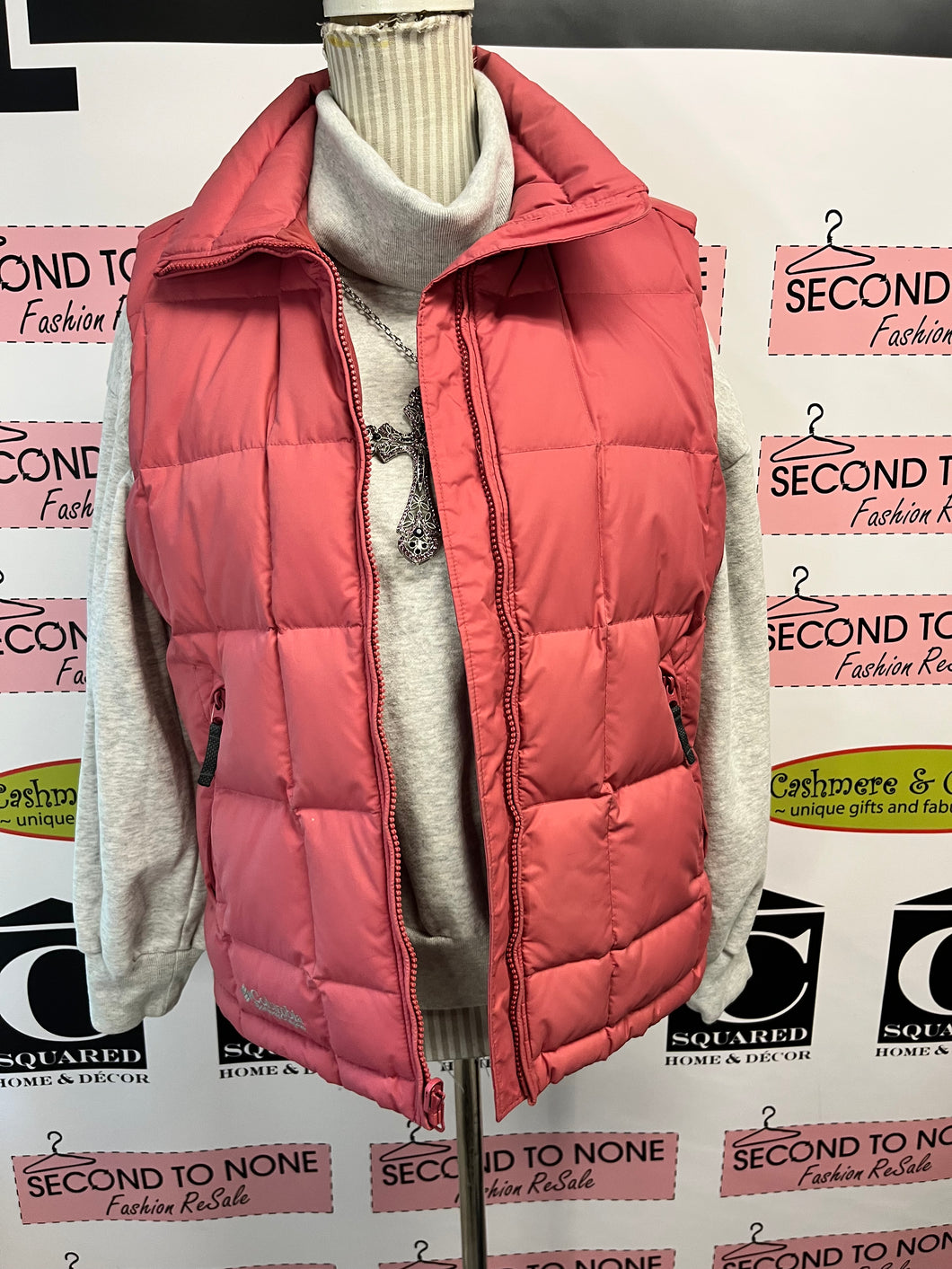 Columbia Dusty Rose Puffer Vest (Size M)