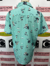 Load image into Gallery viewer, Assorted Men's Hawaiian/Beach Shirts (11 Options)
