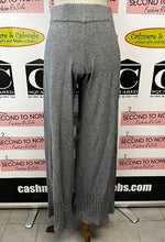 Charger l'image dans la galerie, Lemon Knit Lounge Pants (Size M)
