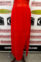 Load image into Gallery viewer, Guess Coral Skirt (Size M)

