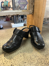 Load image into Gallery viewer, Clark’s Black Leather Clogs (Size 10)
