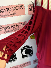 Cargar imagen en el visor de la galería, Joseph Ribkoff Cutout Blouse (Size 16)
