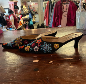 Flower Beaded Kitten Heel Mules (Size 40/9.5)