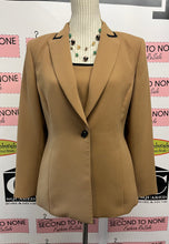 Load image into Gallery viewer, Vintage Le Suit Matching Top &amp; Jacket (Size 10P)
