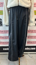 Load image into Gallery viewer, IZOD Retro White Stripe Track Pants (Size XL)

