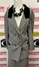 Load image into Gallery viewer, Vintage B&amp;W Gingham Jacket &amp; Skirt Set (Size L/XL)
