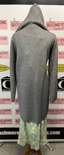 Cargar imagen en el visor de la galería, Cozy Long Grey Cardigan (Size XL)
