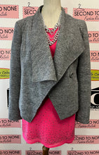 Charger l'image dans la galerie, Cropped Wool Blend Jacket (Size S)
