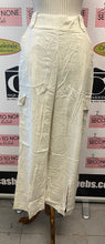 Charger l'image dans la galerie, Light-Weight Linen-Look Pant
