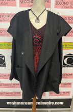 Load image into Gallery viewer, Bold Velvet Medallion Blouse (Size M)
