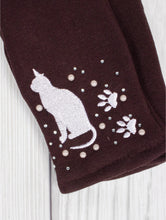 Cargar imagen en el visor de la galería, Cat Print Rhinestone &amp; Pearl Gloves (2 Colours)
