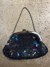 Cargar imagen en el visor de la galería, Black Colour Shifting Sequin Evening Clutch
