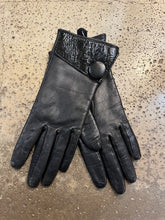 Charger l'image dans la galerie, Le Château Black Leather Gloves (Size XS)
