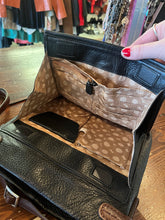 Cargar imagen en el visor de la galería, Brighton London Groove Selena Leather Crossbody
