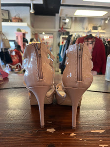 Le Chateau Strappy Nude Heels (Size 10)